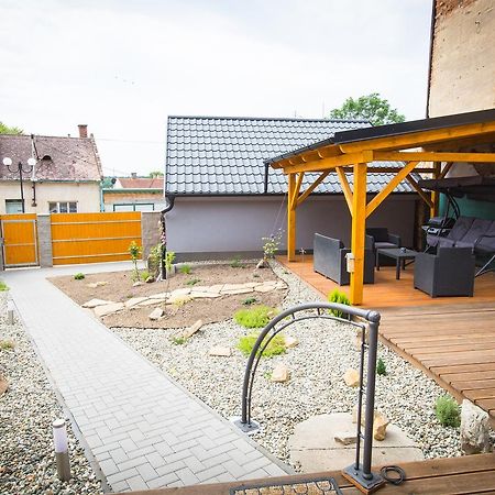 Apartmany U Sv. Krystofa Bzenec Εξωτερικό φωτογραφία